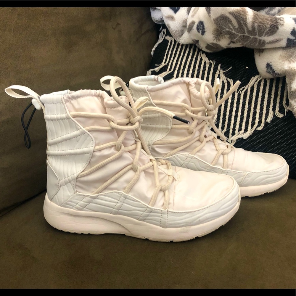 Lightweight Nike Boots